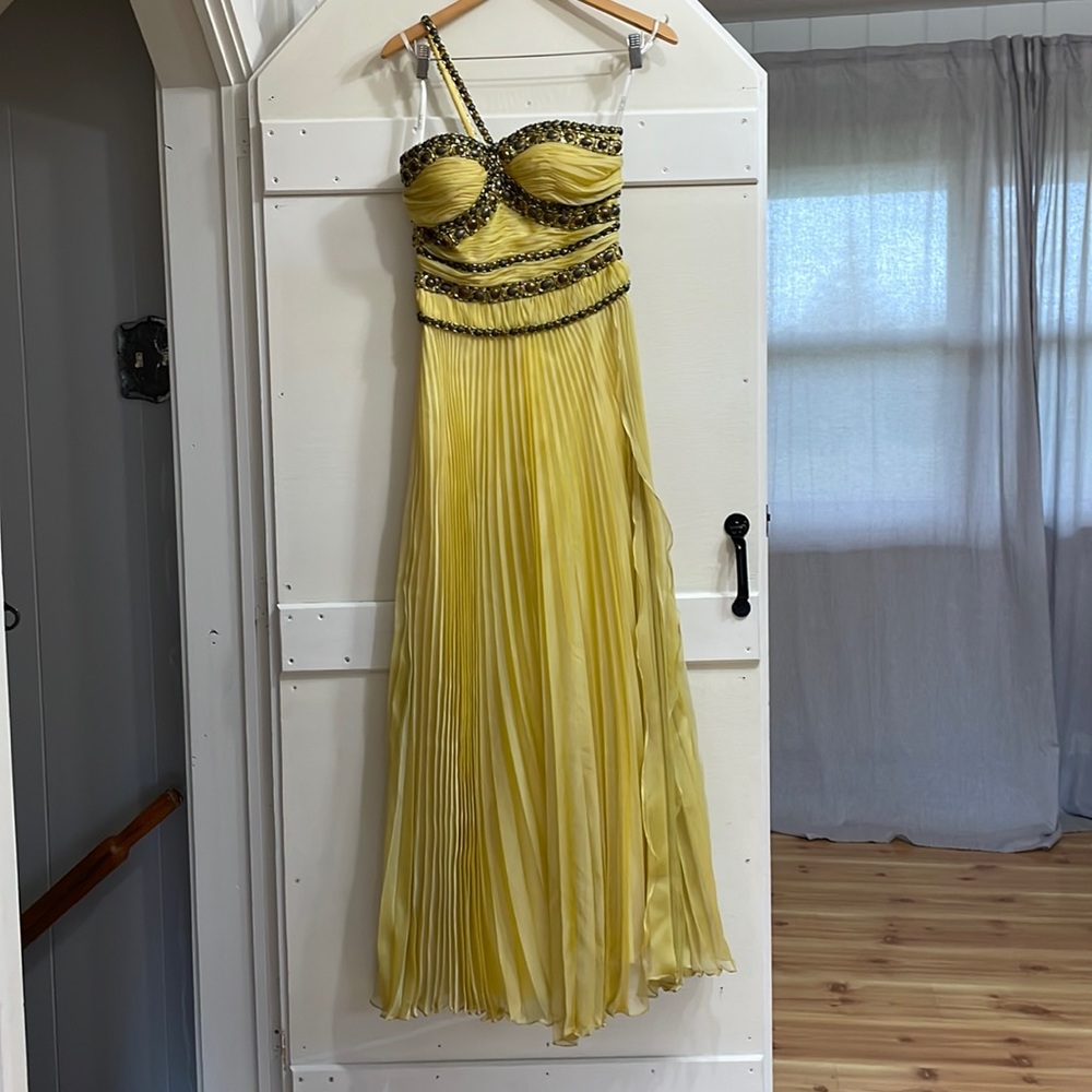 Lux Gal Prom Dress, US 2